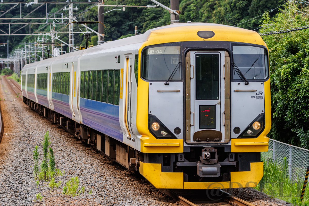 dsglt's tweet photo. 2026/07/18
1060M わかしお10号　東京行
E257系500番台5B NB-04編成 https://t.co/1pyL1vqLmi