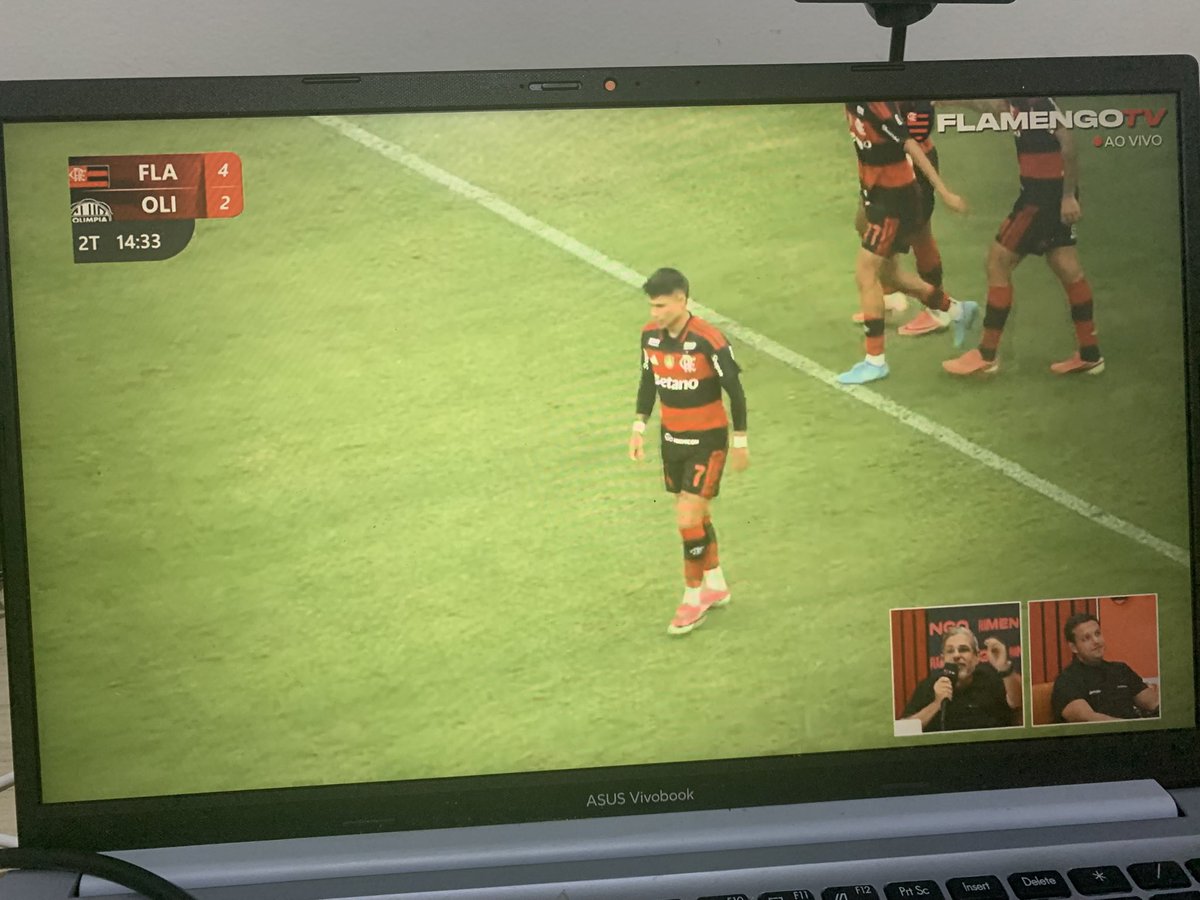 PrAlexandreOli3's tweet photo. Gooooooooooooooooooooooooool
Luís Araújo. Jogadaça do Samuel Lino, corta luz primás do Pedro e golaço do Mengão. Vamos Flamengo
Flamengo 4 x 2 Olímpia
#VamosFlamengo #FLAxOLI #FLATV https://t.co/FxXaX22xZZ