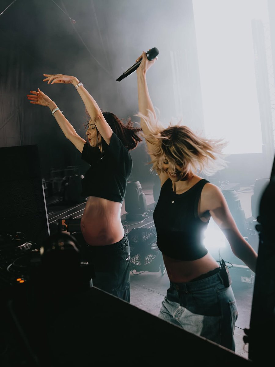 BrasilAngele's tweet photo. 📸| @angele_vl via instagram (parte 2/2): https://t.co/Ayyz4JeW1E
