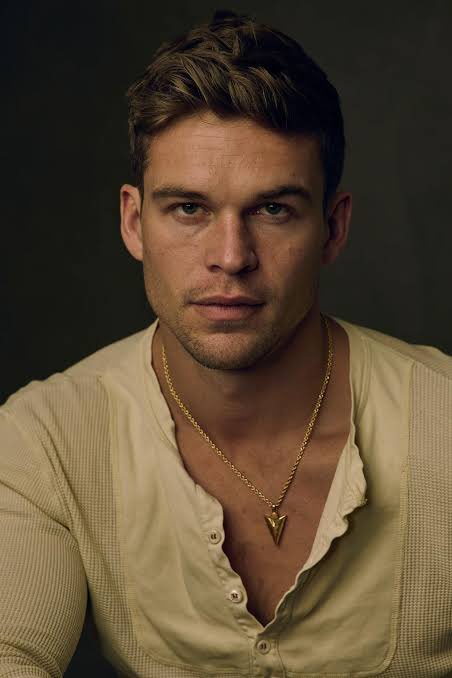 JaiManselle's tweet photo. The cat from Landman would be a strong option for Batman. Just a thought. Mitchell Slaggert. Even though I’m not optimistic a solo DCU Batman is coming. https://t.co/nwWis5vISI