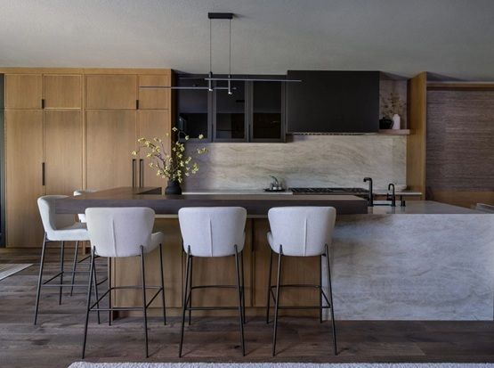 RoryClipsham's tweet photo. The Cashmere Kitchen Trend https://t.co/SmPT44baBW sophisticated style with warm neutrals & soft, elegant finishes, bring an effortlessly luxurious, inviting & chic vibe #RealEstate #property #houses #renovation #townhomes #homes #HomeTrends #condos #lifestyle #investment. https://t.co/GOUsZltg2J