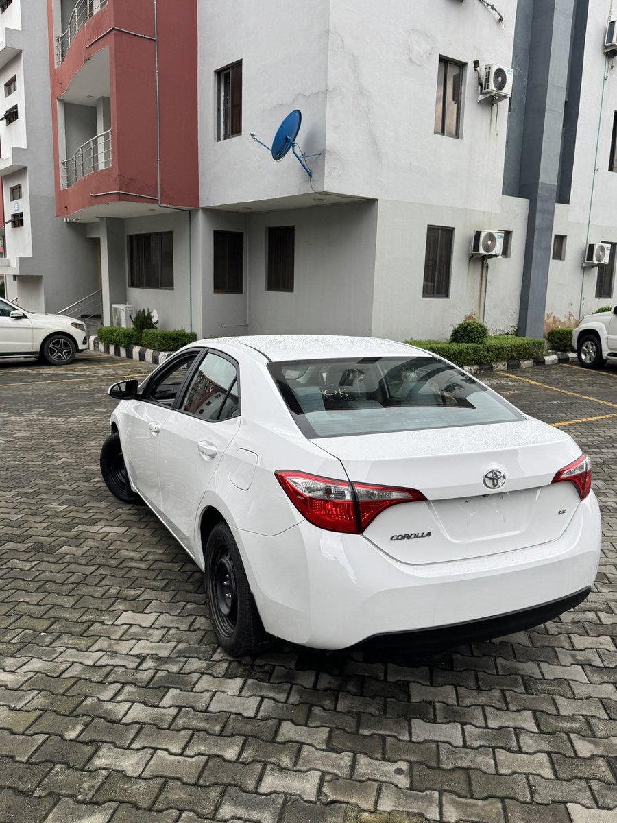 Fame_104's tweet photo. I’ve got 2 cars for sale.  
2014 Toyota Corolla Sport  with sun roof and reverse Camera 24k mileage 
14,000,000 Blue

And a 2016 Toyota Corolla withSport reverse camera and 24k mileage too 
15,500,000

You get a Full Tank btw and 100k for Referall🤔. Customer might be on your TL https://t.co/sPpGJx9mXL