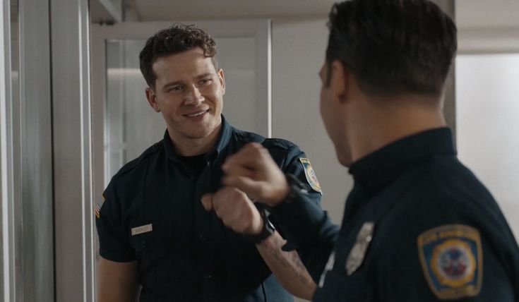edssluttywaist's tweet photo. i miss the way buck looked at eddie like he's the most beautiful thing he had ever seen https://t.co/9bzQL0KYVG