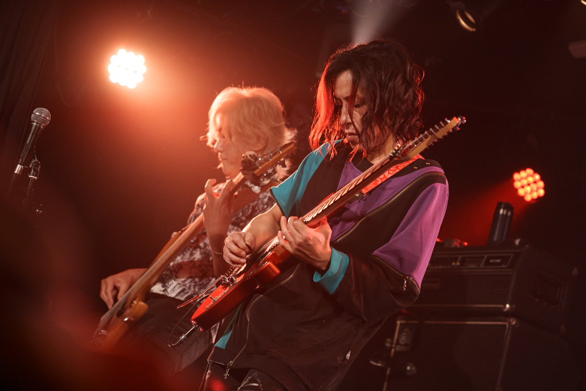 RISINGMOON136's tweet photo. soLiさんライブ無事終了〜！
演者もお客様も皆様素敵でした！
次にsoLiさんとご一緒するのは８月末のジャンボジャンボリージャパン略してJJJ！
RISINGMOONバンド引き連れて参加です！
コチラもめちゃ楽しみ〜♫
(^_^)v https://t.co/CWFJ8l4ME4