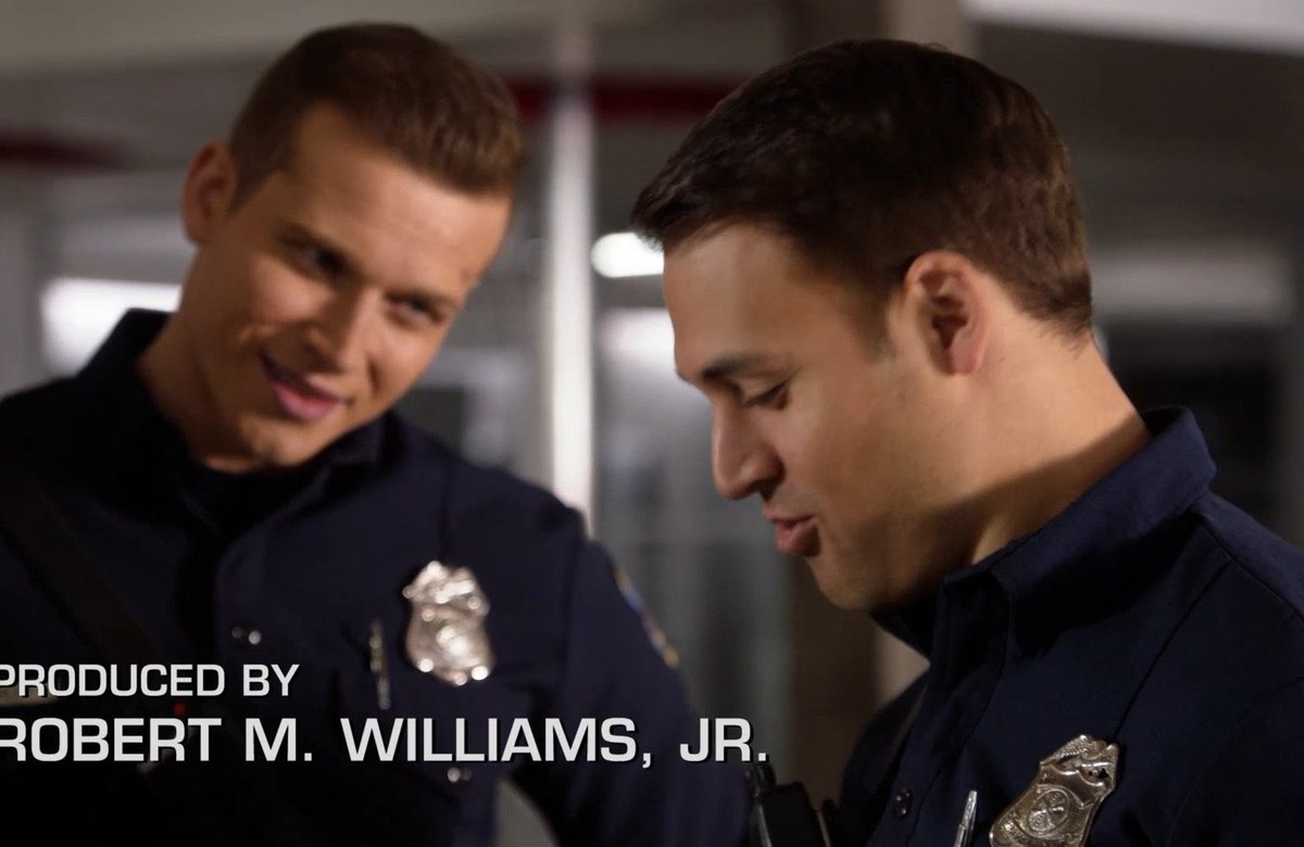 edssluttywaist's tweet photo. i miss the way buck looked at eddie like he's the most beautiful thing he had ever seen https://t.co/9bzQL0KYVG