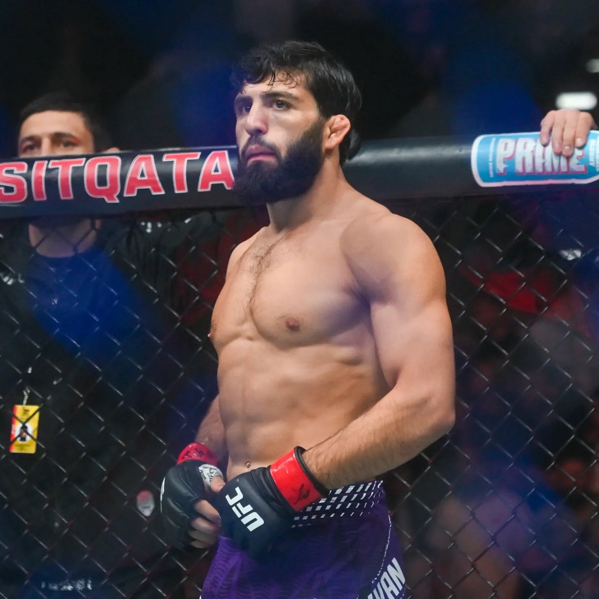 ChampRDS's tweet photo. 🚨 Arman Tsarukyan has an opponent and date for his next UFC fight, and is flying to Vegas on Monday to make it official 👀

“We put pen to paper Monday and that’s it. It’s gonna be a good fight, exciting fight, and the best place to fight for me.

This year, 2 fights, 2 belts.”

(via @MMAFighting)
