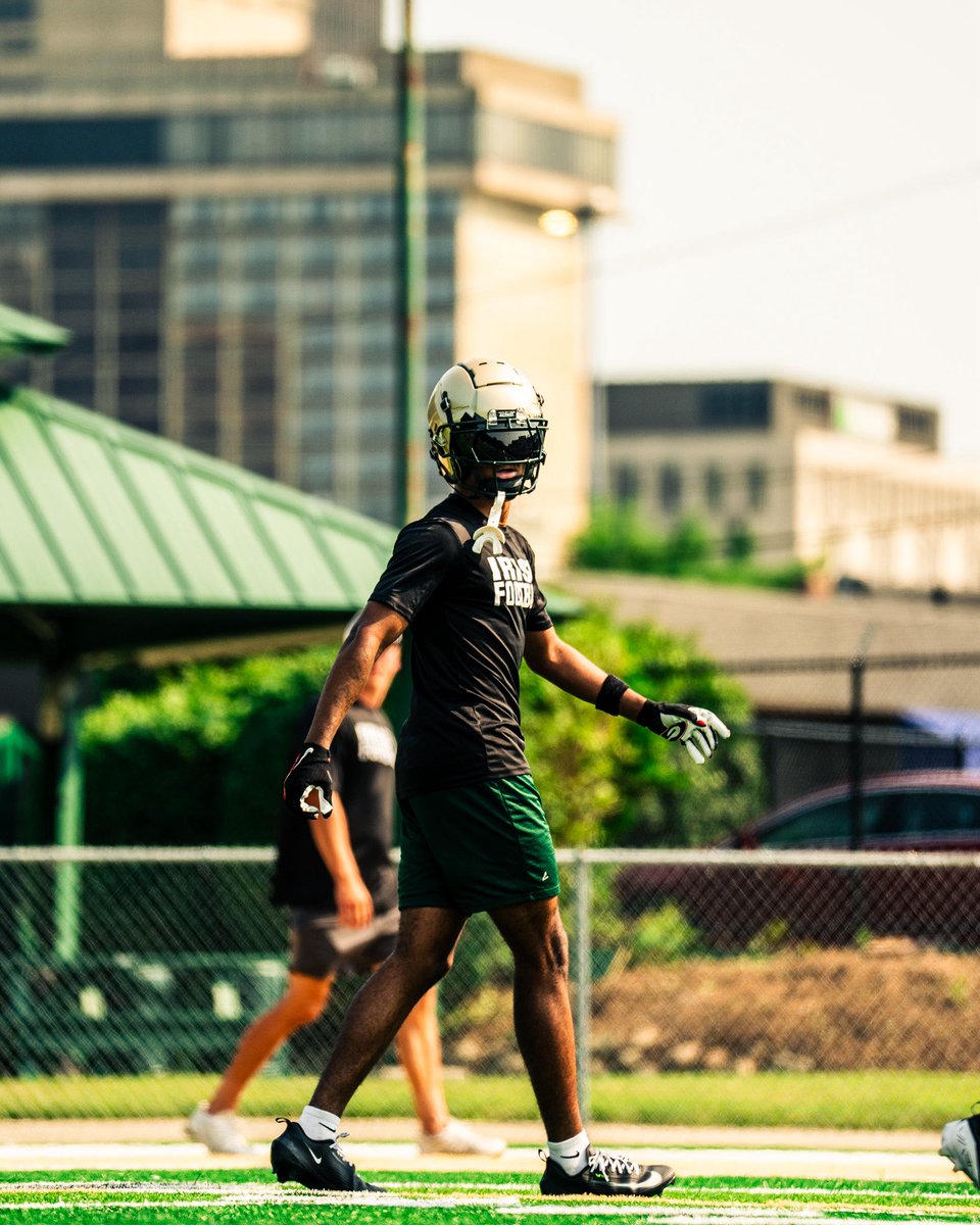 NehemiahMoton_'s tweet photo. About that time 🔋 https://t.co/cvToIdnk1j
