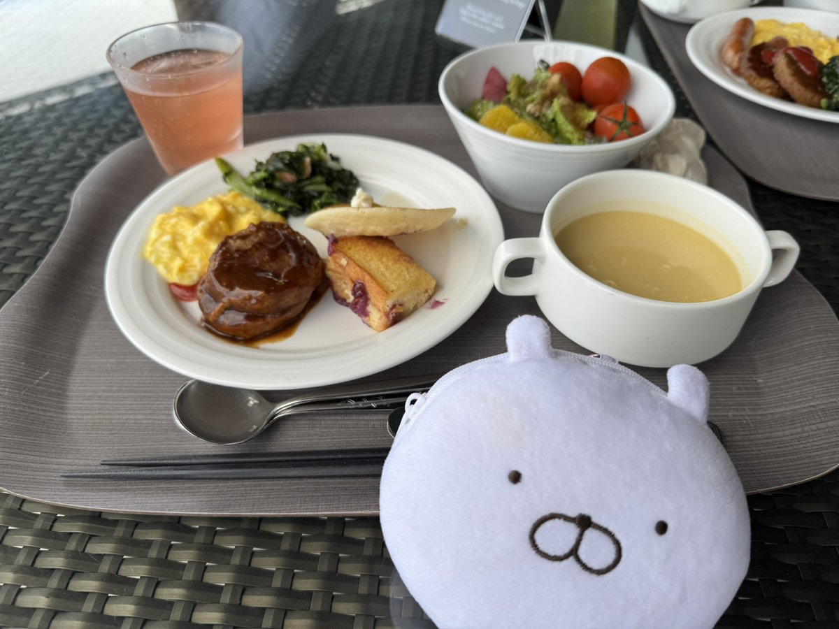 y_yasamaru's tweet photo. 昨日の夕食はぬい活を忘れました #のりかも新婚旅行in沖縄 https://t.co/snNcy0rPZ4