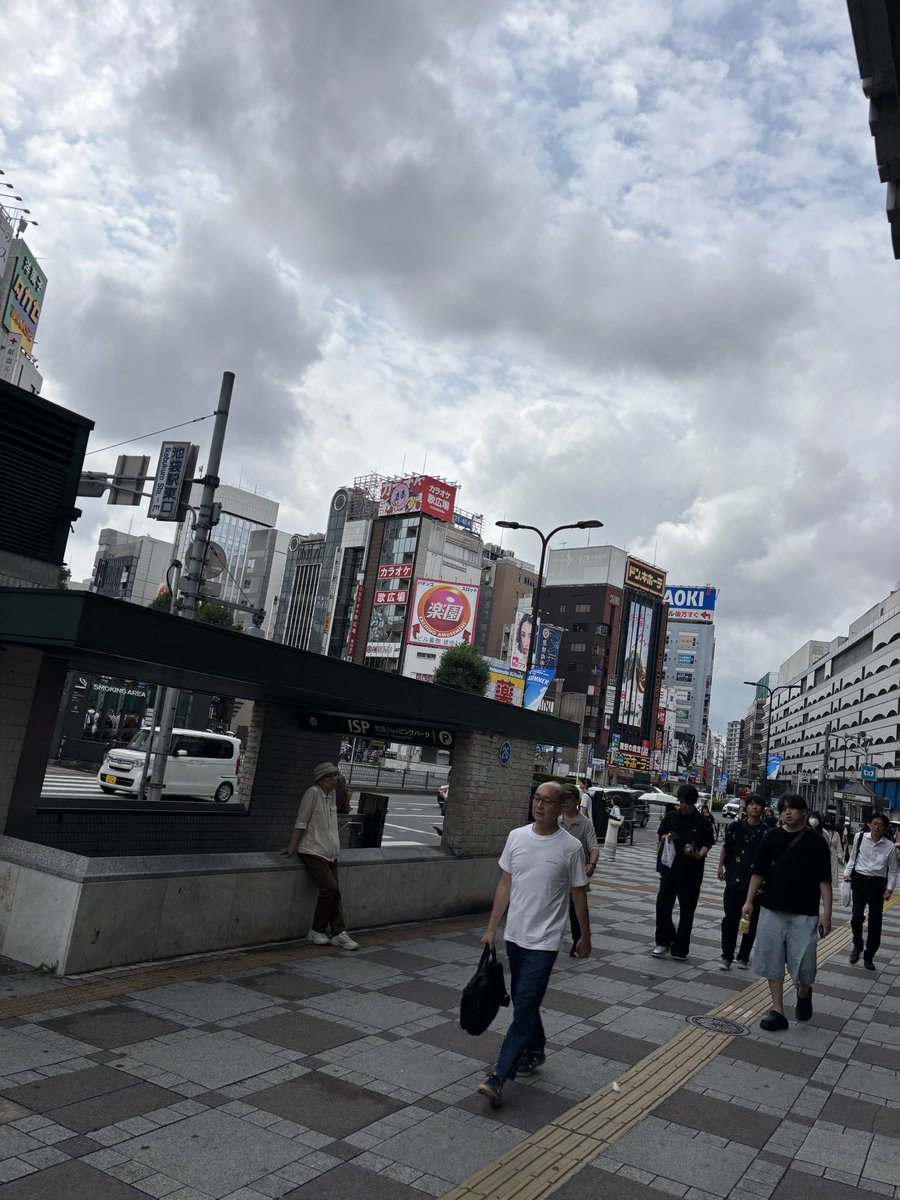 Mam_bardiche's tweet photo. 日本選手権に来ました！
デッキ持ってきてないので0回戦落ちでした！皆さん対戦ありがとうございました！ https://t.co/ezvvpfT4bw