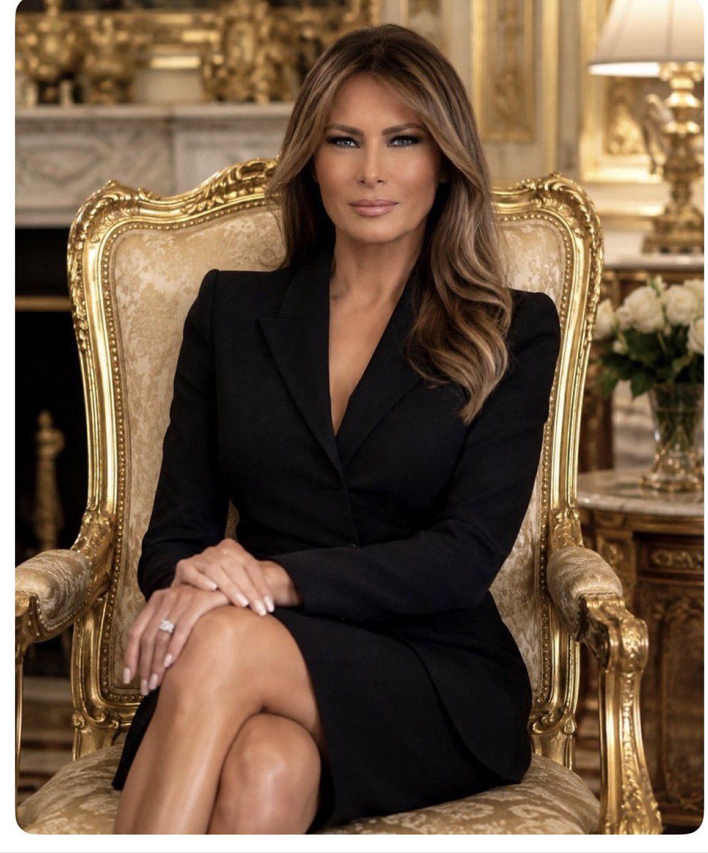 Real_JFKK's tweet photo. Melania is the greatest First Lady to ever step foot in the White House

Do you agree with me ?

A) Yes 🟢

B) No 🔴 https://t.co/dforu5n55X