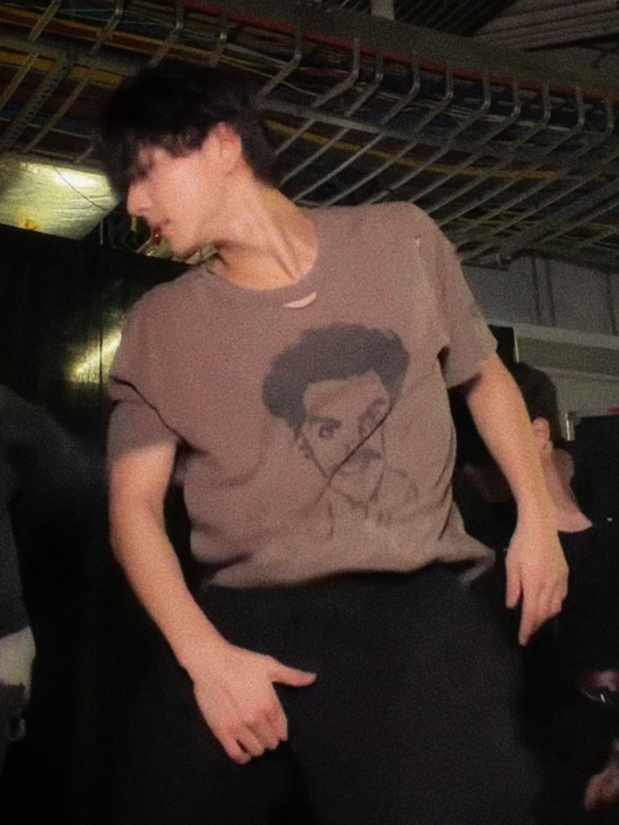 jungwonmy's tweet photo. HOLY FUCK JUNGWONS TRYING TO KILL ME ATP https://t.co/6N0S8AgvZJ