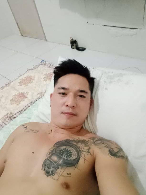LOOKINGFORDADY's tweet photo. Sino na naka try sa kanya rob taga pasay 🙂 https://t.co/23k19YsVQP