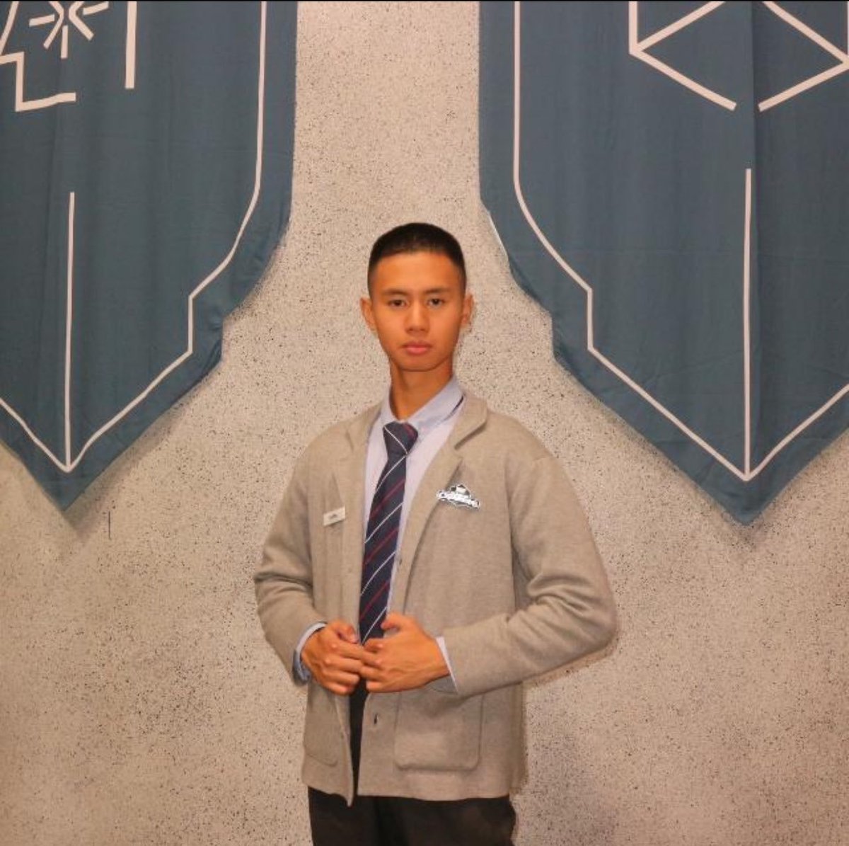 terareka's tweet photo. Azka Kafka tolong aman aman aja ya jangan main pinggir jurang apalagi masuk deathmatch 😭🤣🤣 https://t.co/0v4WJKAwTw