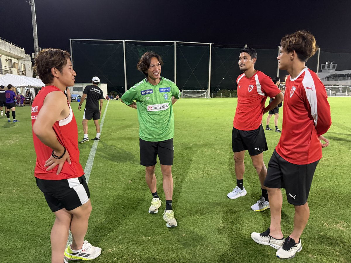 sangafc's tweet photo. reunion🤝
#上月壮一郎
#武田将平
#上福元直人
#永井建成 https://t.co/wYmIeGa2dP