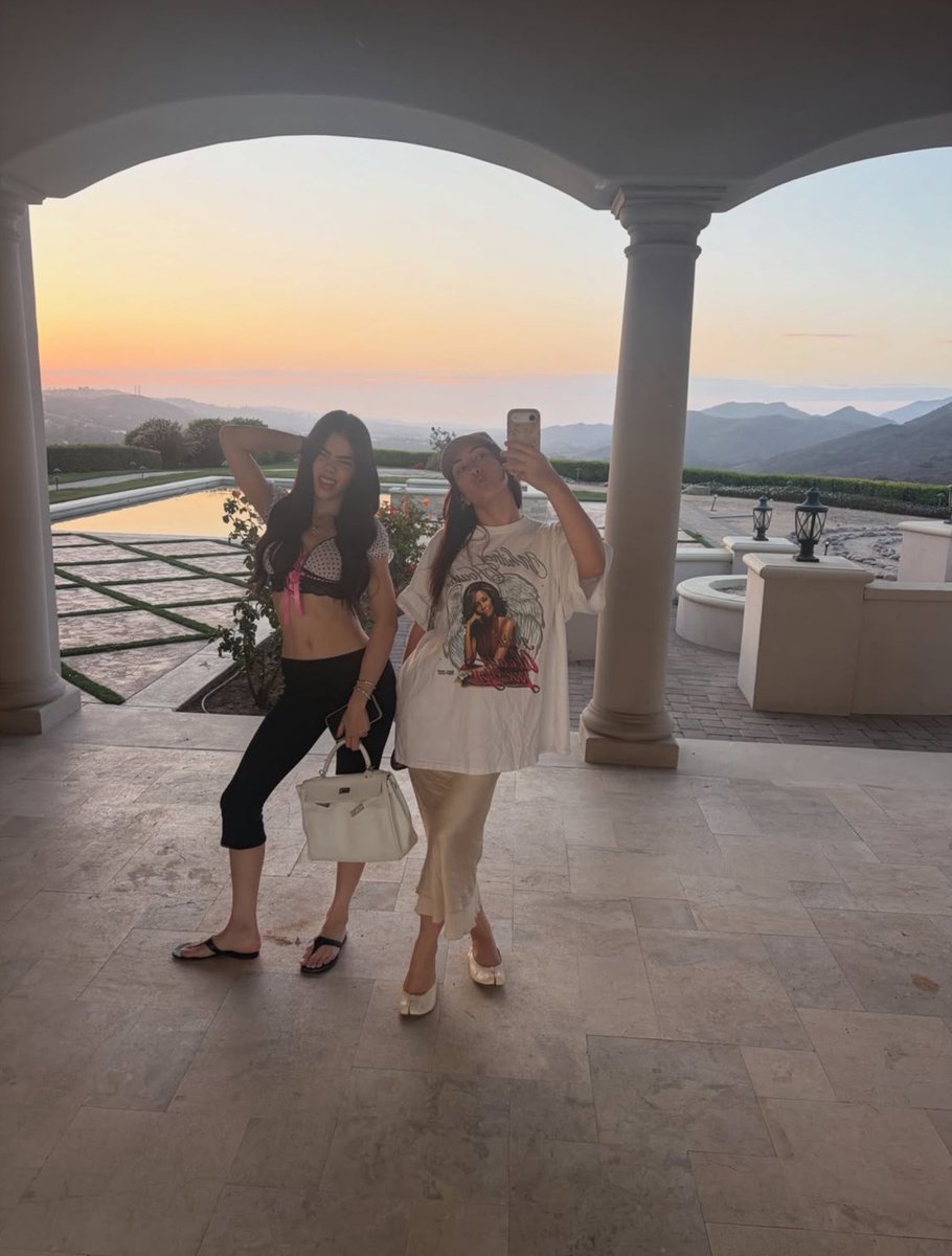 Kali Uchis Stats tweet media