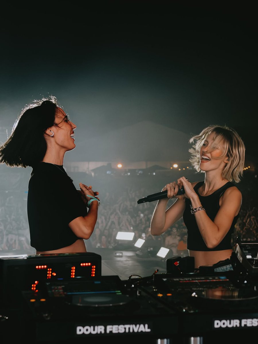 BrasilAngele's tweet photo. 📸| @angele_vl via instagram (parte 1/2): https://t.co/dB5ENb6Oow