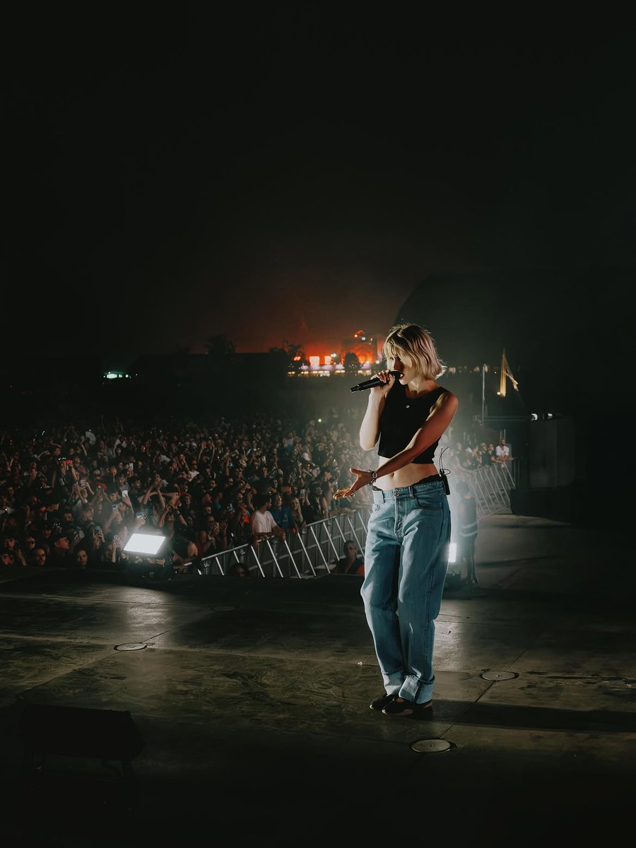 BrasilAngele's tweet photo. 📸| @angele_vl via instagram (parte 1/2): https://t.co/dB5ENb6Oow