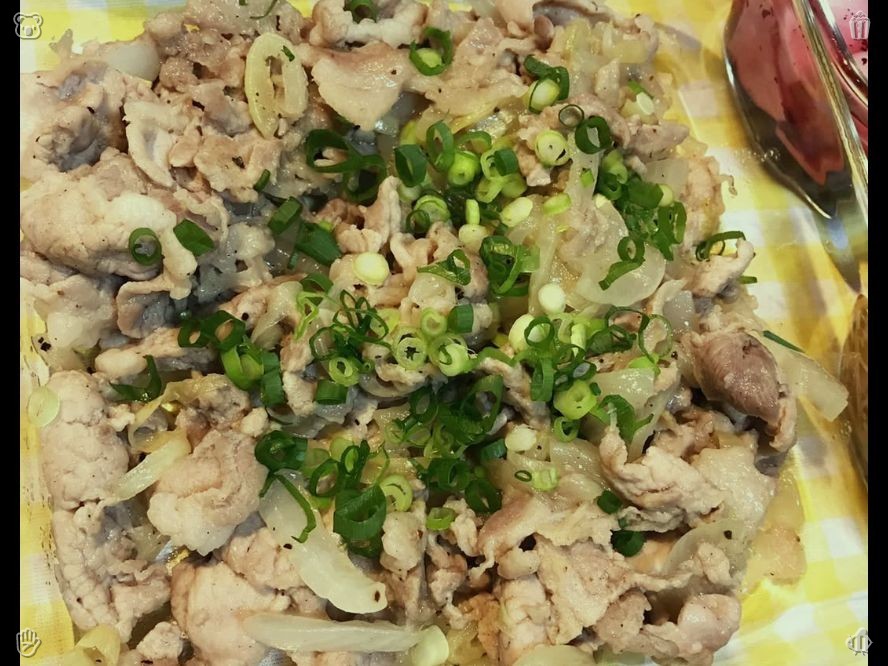 Snowy0321's tweet photo. Frozen blackcurrants (272,999 packs). For dinner, she had pozole, a hearty soup featuring hominy, pork, and chili peppers, garnished with cilantro, onions, lime, and radishes. The rich, bold flavors of the warm soup were ideal for a cool night.🔐 https://t.co/4OLdcVFyLV