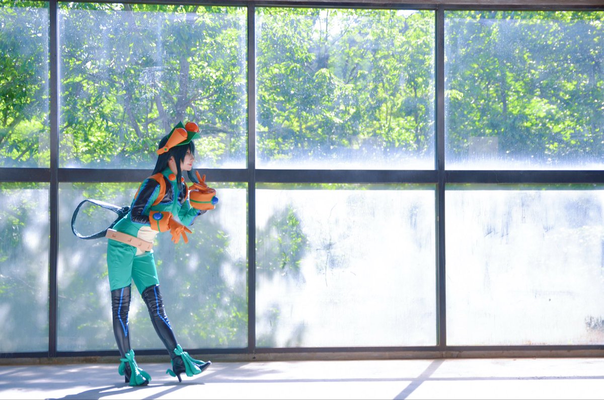 cosplay】MHA 8 years later 梅雨入りヒーロー FROPPY