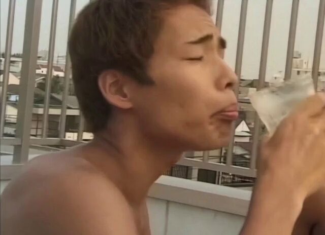 ista_dd's tweet photo. つまり遠野はゲイ？普通喉乾いても我慢するしな https://t.co/3JbrSaYMRg