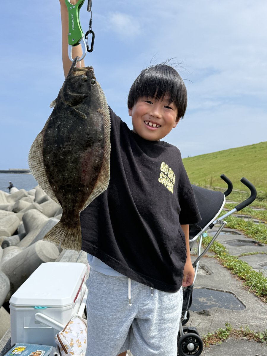 ExBasuket's tweet photo. 初ヒラメ！嫁が釣ったけど笑
#ヒラメ
#仙台サーフ
#宮城サーフ https://t.co/rJbOPmdH7W