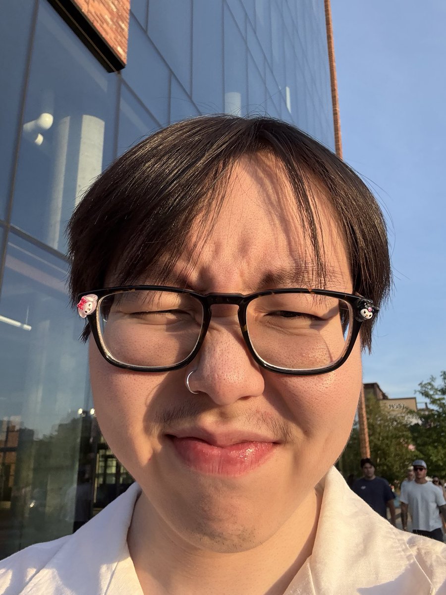 TydeOW's tweet photo. went outside after spending 300 days locked up in my room https://t.co/2MF7NPjqlj