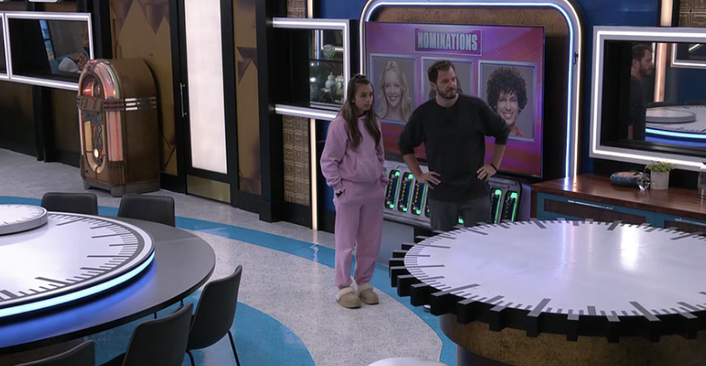 OryStreams's tweet photo. This legit has been the wildest return from a nomination we have seen on the feeds in YEARS! #BB28 https://t.co/BUGUU0gGWq