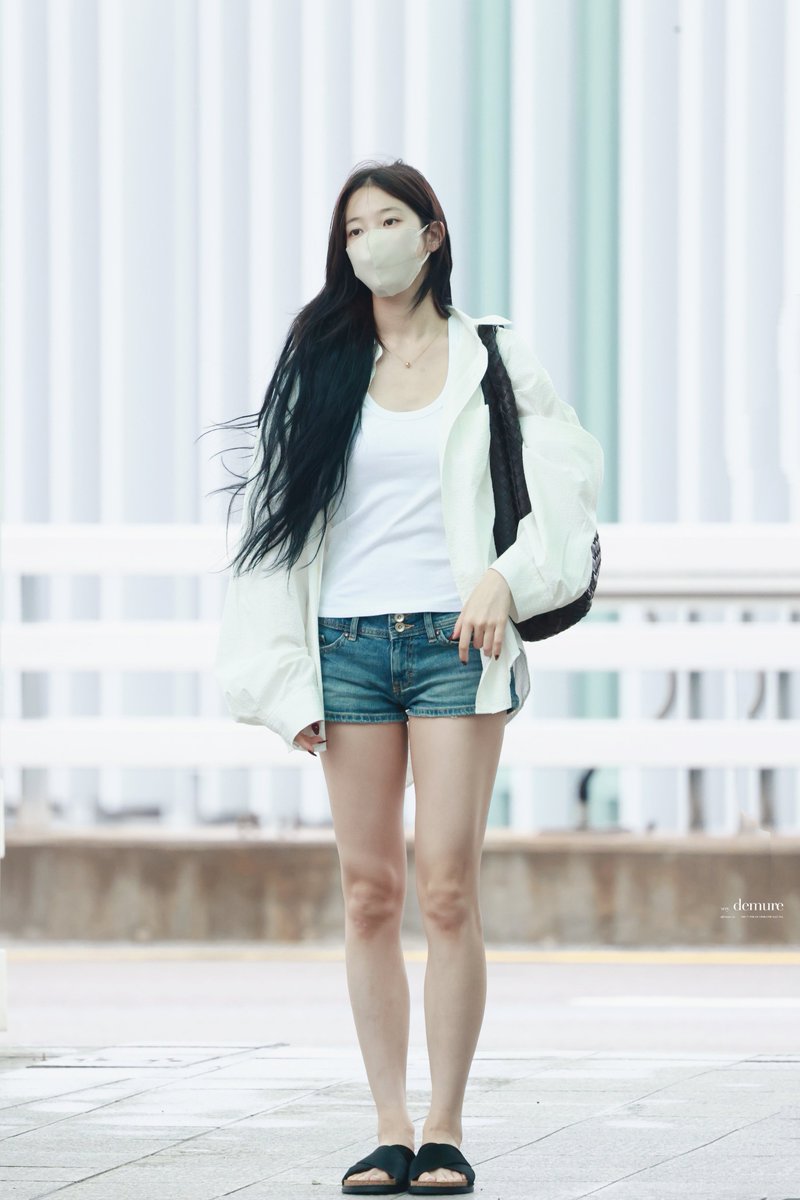 demure_kz's tweet photo. 260718 | ICN DEP

#르세라핌 #LE_SSERAFIM 
#카즈하 #KAZUHA #カズハ https://t.co/JvRFyhekrM