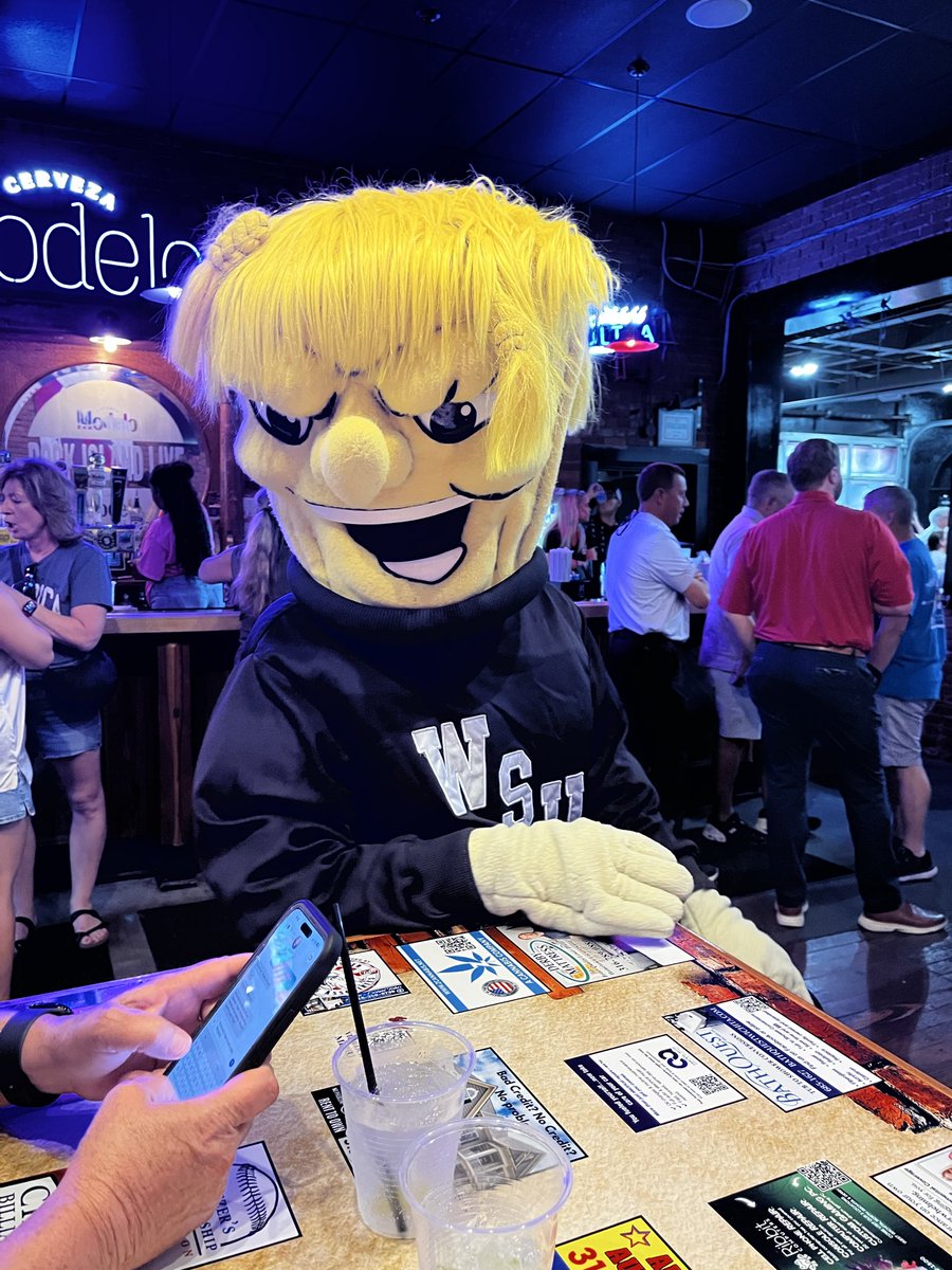 Piperlayne's tweet photo. @BrentKemnitz @GoShockersBSB @CityofWichita https://t.co/Z5jkEWkmkK