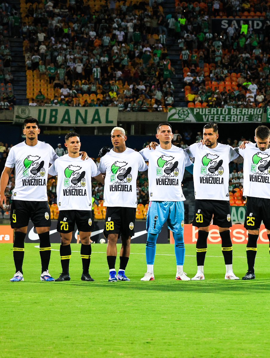DvoTachira's tweet photo. Un solo corazón 🇻🇪

#VamosTáchira 💛🖤 https://t.co/FTpEwu8zvu