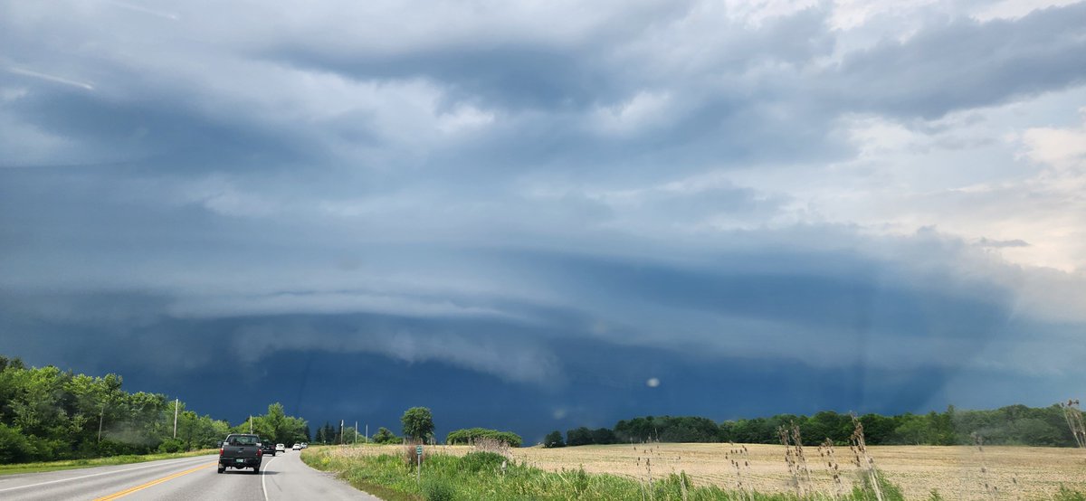 Silly90203305's tweet photo. Didn't get any lightning at all the other night... ugh. BUT looked at my old pictures from last year, Heck yeah! I love storms! https://t.co/zEKcsqjOeB