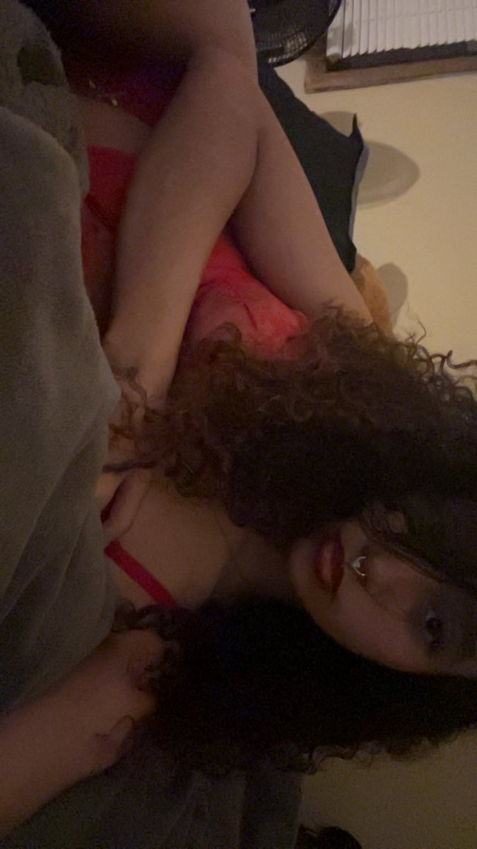 wrldstarh's tweet photo. Click the link in my bio for my only fans or message me on here if you’re interested in buying content!! G/G,B/G,solo and more content available🤭📸#onlyfans #petite #mixedwoman #spicycontent https://t.co/x1Ofd2x7zr