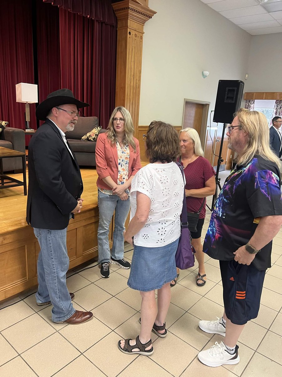 NorthrnPrspectv's tweet photo. What a great event in the Mighty Miramichi with Mike Dawson. Thanks to everyone on the EDA who helped make it happen, and to thr amazing people who drove up to 3 hours to attend!

On to Nova Scotia and Barrinton Passage! https://t.co/vZ80ZgYOcE