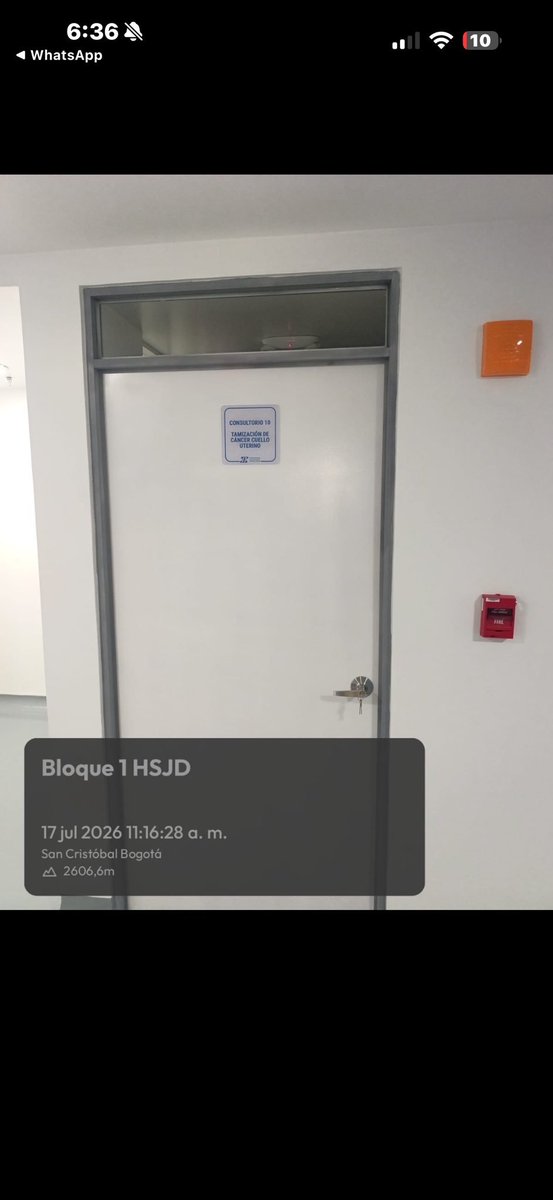 petrogustavo's tweet photo. Hace 10 años entregué el primer piso del San Juan de de Dios, edificio central sección de urgencias, listo para operar en atención primaria e incluso tenía la instalación de gases que hubieran servido para la pandemia.

Hoy están varias de las hermosas y enormes  casas completamente restauradas y terminadas y toda la sección de urgencias que Peñalosa destruyó, otra vez para la atención primaria.

Aquí le entregó las fotos y puede ir conmigo para revisarlas si quieren.

Debo recordar sin amenazas sino buscando racionalidad, que si estamos listos para abrir servicios de atención primaria y hay una orden de juez, se entra a un desacato.
