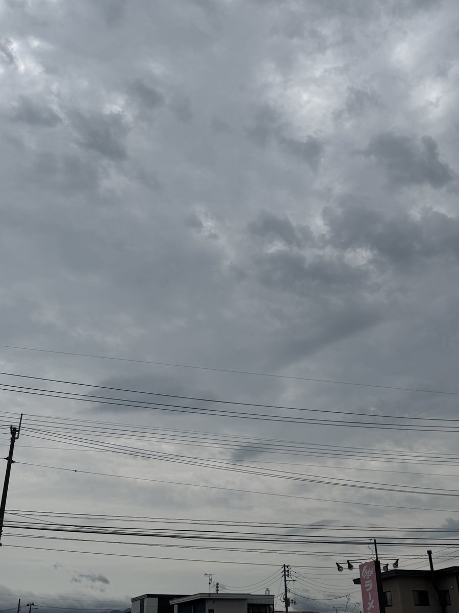 KURUMAYAN0711's tweet photo. おはようございます😌
今朝は曇り空の大曲です

今日から梅雨空続きそうですけど、よりにもよって連休に天気崩れなくてもって感じですよね😥

ただ、気温は相変わらず高いみたいなので、熱中症には引き続き気をつけましょう😁

本日も皆様のご来店お待ちしております🙇‍♂️
#イマソラ https://t.co/GqrZtcJAor