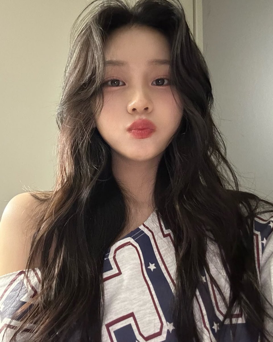 sakura (-2/10) 🌸 tweet media