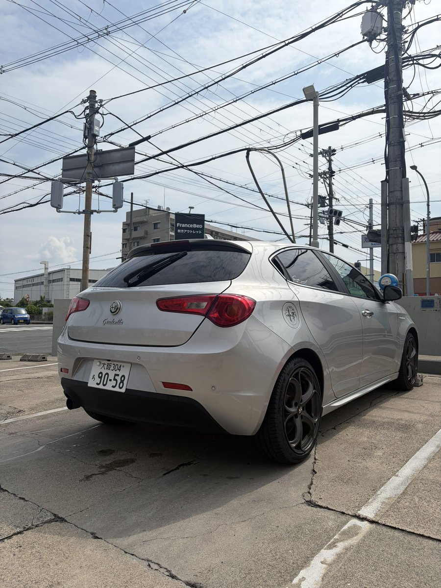 Bookworm_Yuji's tweet photo. 洗車〜！ピカピカ✨ https://t.co/TTINzTchmF