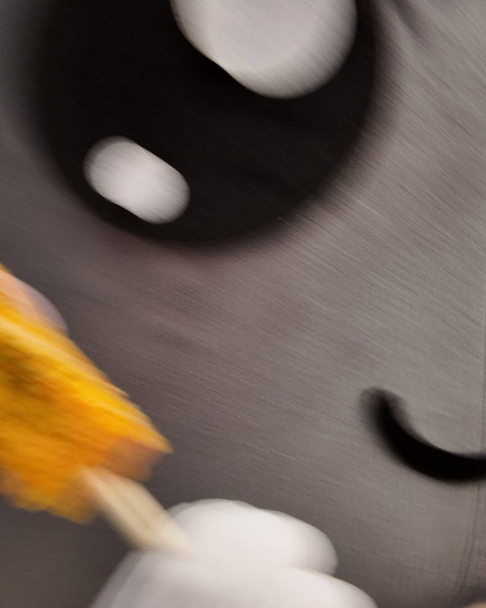 smashcon's tweet photo. @sushihub mascot knows good sushi when they see it. 🍣
Too good not to take a photo. 📸😋
#sushihub #sydneyfood #sydneyeats #sushi #sushitime #takeaway https://t.co/r0tEZxXBuY