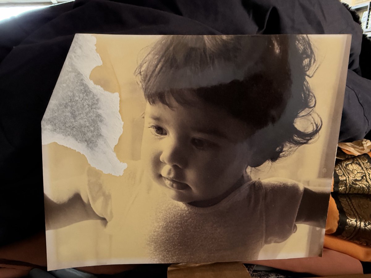 apljop's tweet photo. please repair left side colorize similar https://t.co/4Fbjt1CWlJ