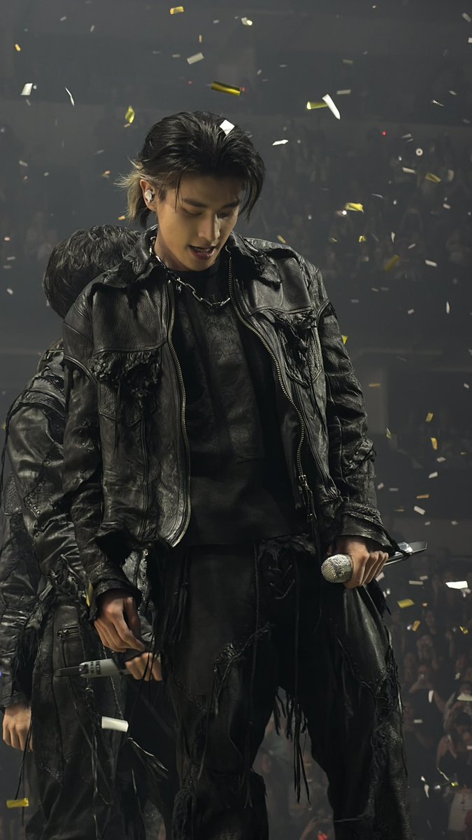 jakeforita's tweet photo. DAMN JAKE SIM???

#제이크 #JAKE #BLOODSAGA_IN_DALLAS https://t.co/IXn9dqHeXN