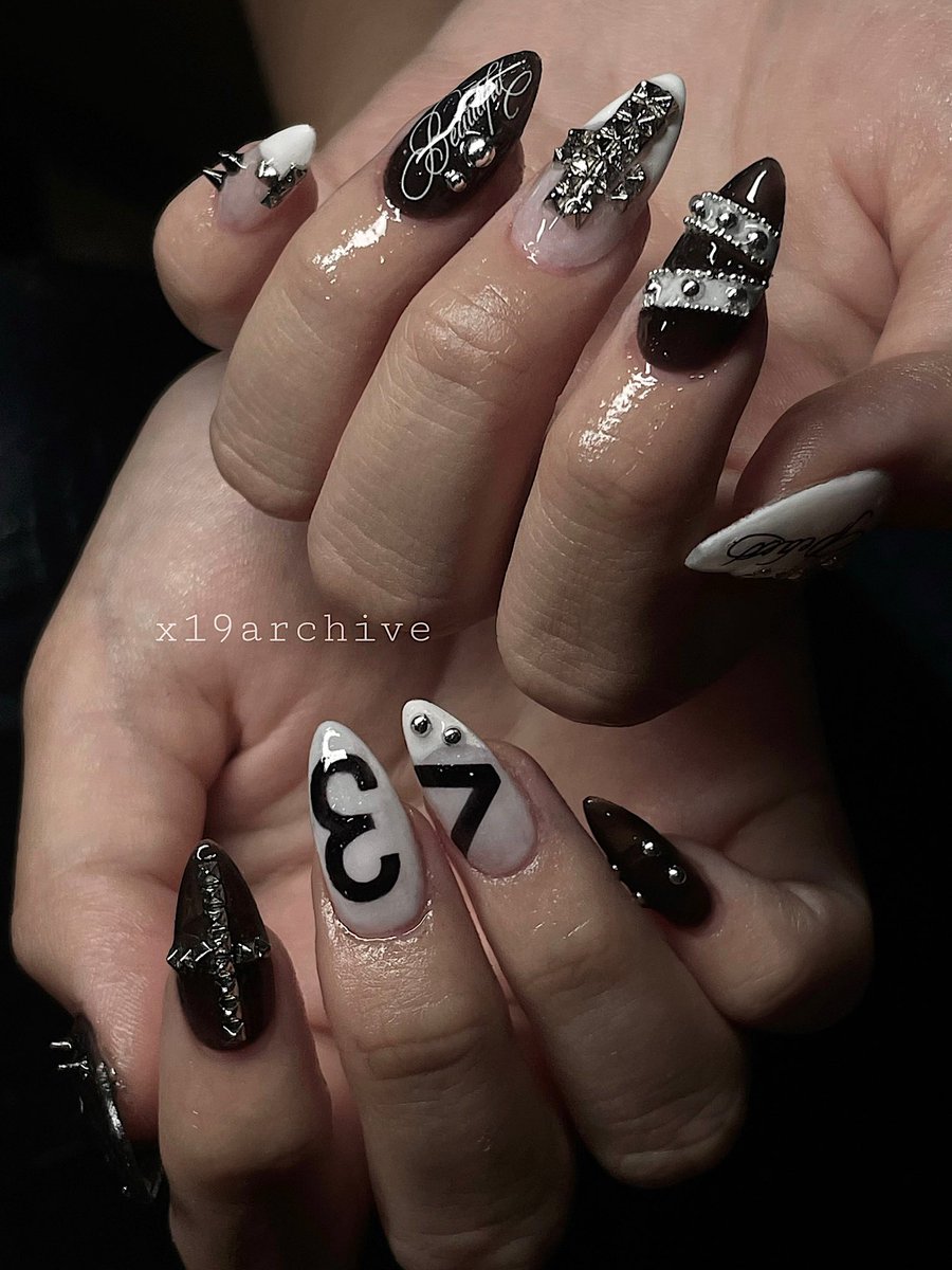 ccc009cc's tweet photo. More of my work xoxo https://t.co/dRTfZKJXho