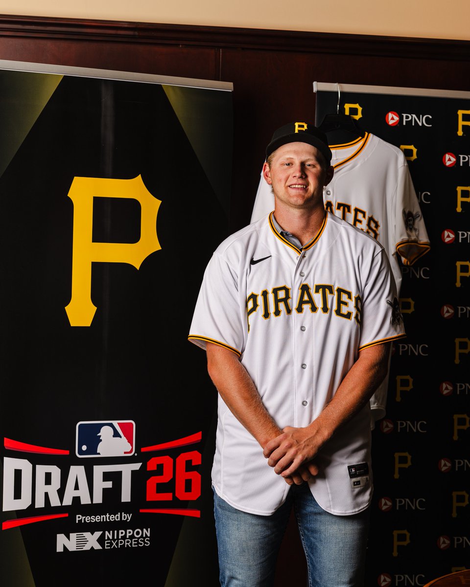 YoungBucsPIT's tweet photo. OFFICIAL: We have signed our 8th round pick, Alex Overbay, a RHP from @ASU_Baseball. ✍️ https://t.co/Xk2zDwZyud