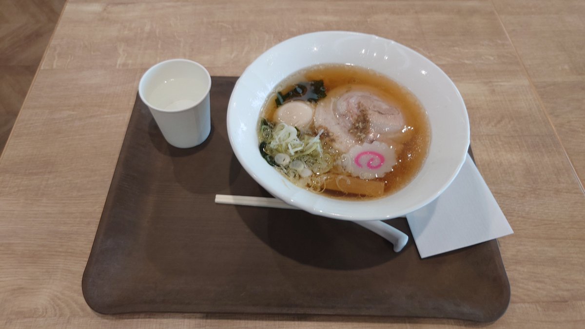 trush0818's tweet photo. 関東組、出発してます。
佐野SAでらーめん https://t.co/xwHgzZXFQK