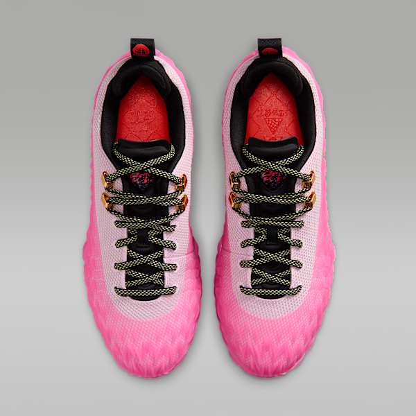 _1STLook's tweet photo. S.T. Charge

Nike Official Images
Street Tough https://t.co/NvSNdueVih