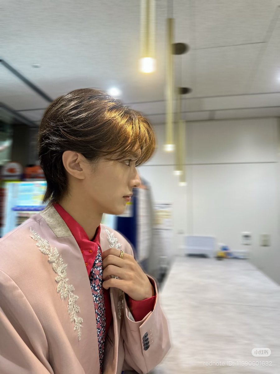 _23jyu's tweet photo. 柔太朗さんの公式RED NOTE（🇨🇳SNS）
日本の気候を一生懸命中国の方に伝えてて可愛い
ここにしか載ってない写真もある（たぶん）

https://t.co/VxRPDcBS52 https://t.co/oidrxhByFE