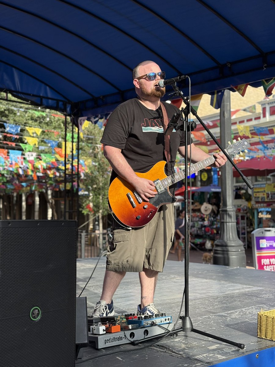 marketsquareSA's tweet photo. We kicked off Summer Sesiones at Historic Market Square! What an amazing performance by EVS! 

Summer Sesiones continues Saturday &amp; Sunday with FREE live entertainment at Historic Market Square! https://t.co/KgsNP6zEmp