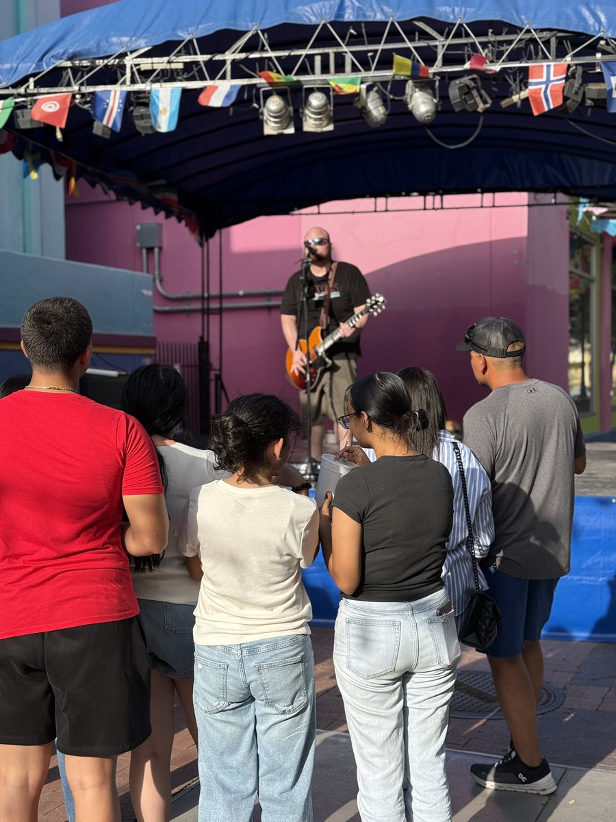 marketsquareSA's tweet photo. We kicked off Summer Sesiones at Historic Market Square! What an amazing performance by EVS! 

Summer Sesiones continues Saturday &amp; Sunday with FREE live entertainment at Historic Market Square! https://t.co/KgsNP6zEmp