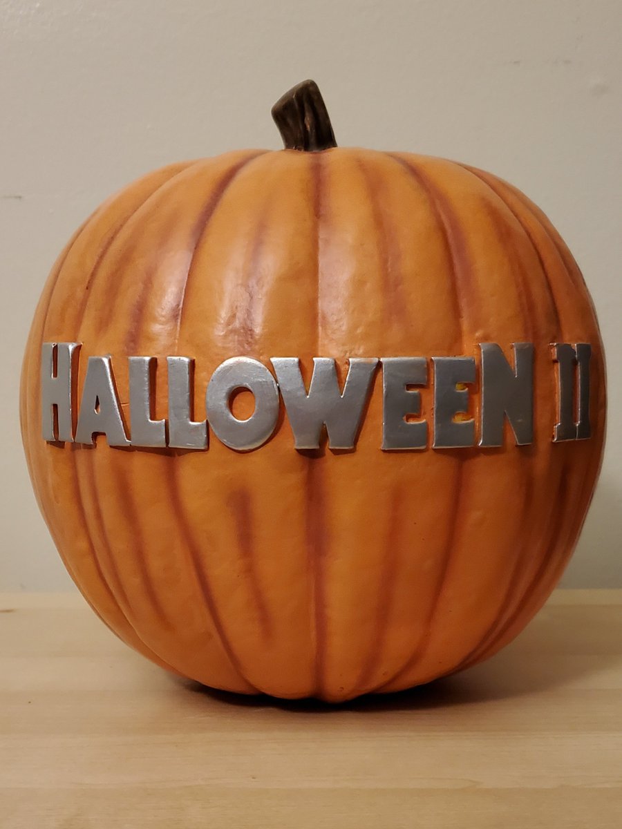 Snakee2000's tweet photo. My sister got me the pumpkin from Halloween II for my birthday! I love it so much!! 🖤 https://t.co/4pysCE6laW