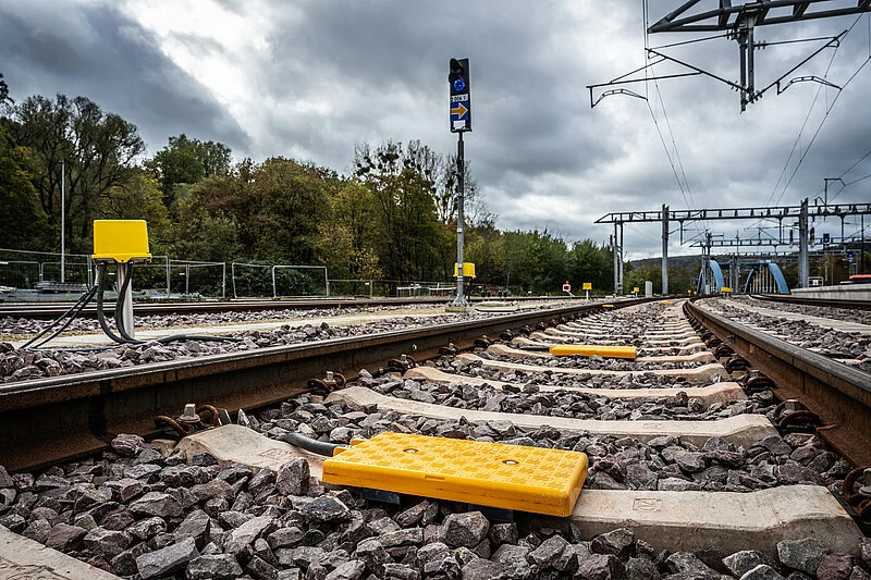 eLogistika's tweet photo. Na provoz mezi Prahou a Milovicemi dohlíží ETCS, vlaky zrychlí na 160 km/h
https://t.co/Z5RDGbk1jS https://t.co/smSHcrmNXa
