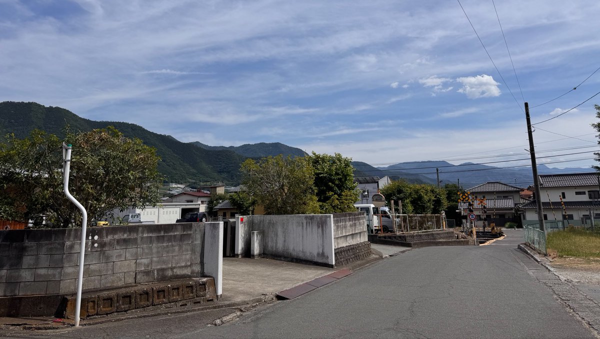 aKaoroom11's tweet photo. 本日、甲州市でアニメーションワークショップ開催中！
のどかな土地でアニメの仕事が出来るって最高です！ https://t.co/NB1v4ZIsRF